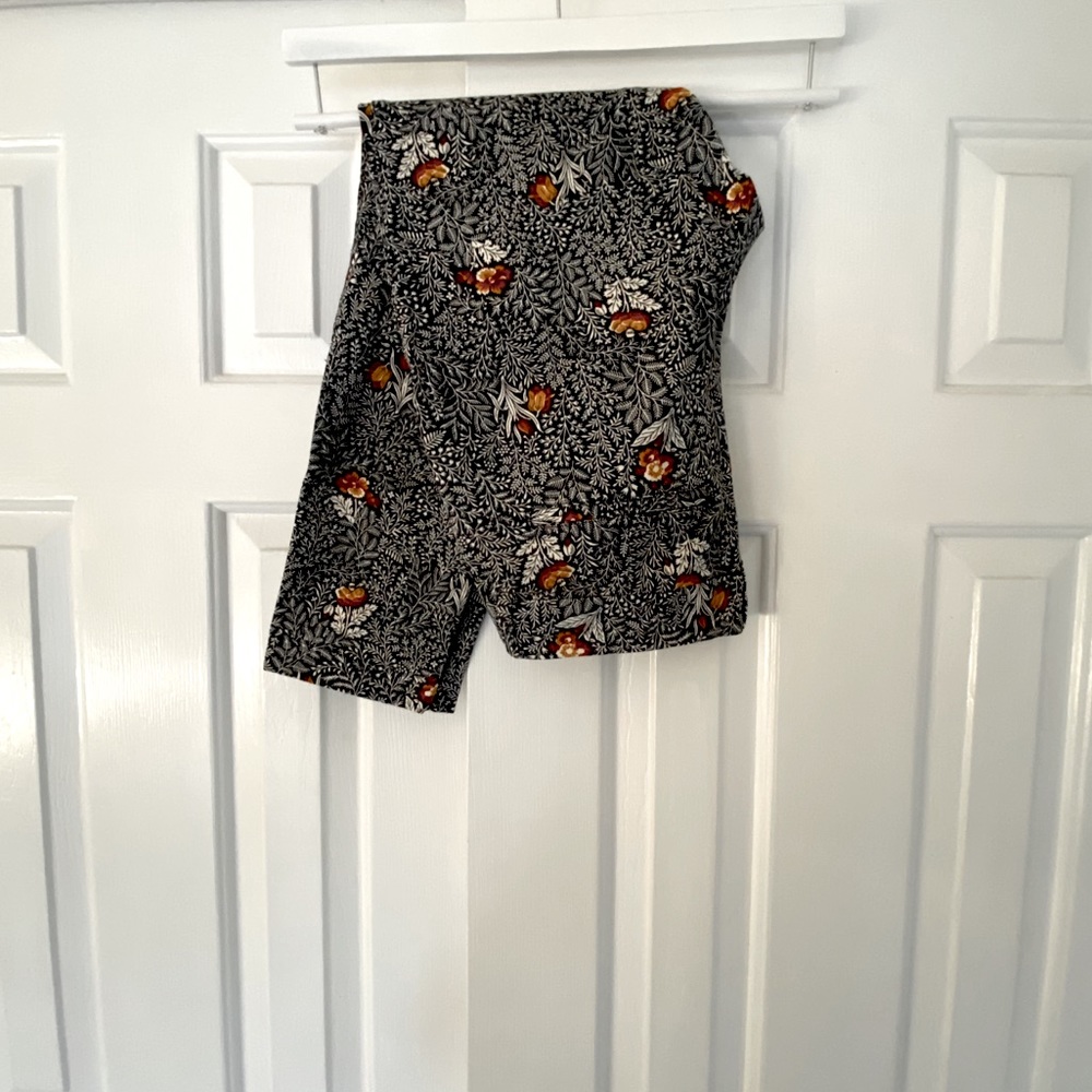 Old Navy Printed Pixie Pants